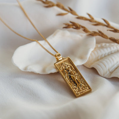 9KT SOLID GOLD Freyja Goddess of Love Pendant Necklace