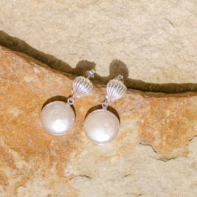 Clam Shell Pearl Earrings - SILVER